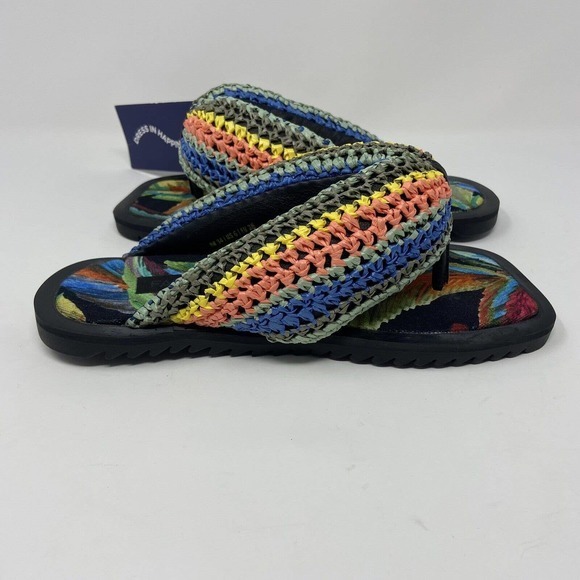 Farm Rio Black Banana Puffy Fluffy Crochet Flip Flop Sandals Womens Size‎ 6 NWT - Picture 4 of 11